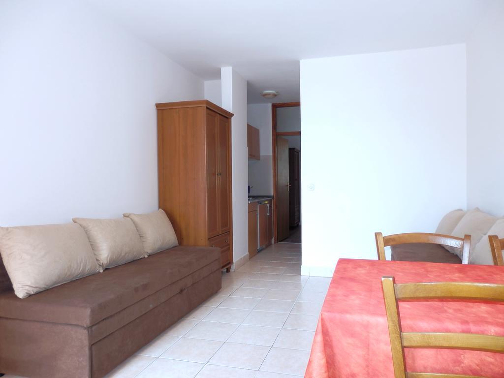 Apartments Idila 梅杜林 外观 照片